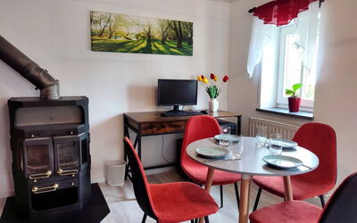 Fritz 112.3: Furniture, Table, Property, Chair, Building, Interior Design, Lighting, Picture Frame, Living Room, Couch