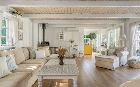 Gunnulf - 750M from the Sea: Interior Design, Couch, Wood, Ceiling, Furniture, Flooring, Living Room, Floor, Home, Wood Flooring