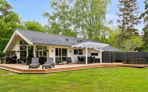 Juke - 425M from the Sea: Cottage, Home, House, Roof, Porch, Estate, Siding, Garden Buildings, Farmhouse, Yard
