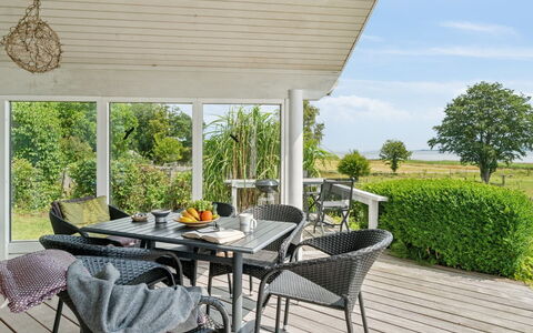 Brunman - 10M to the Fjord: Cottage, Home, House, Roof, Porch, Estate, Siding, Garden Buildings, Farmhouse, Yard