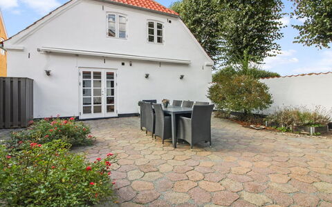 Reeta - 32Km from the Sea: Roof, House, Land Lot, Home, Cottage, Estate, Garden Buildings, Shade, Log Cabin, Landscaping