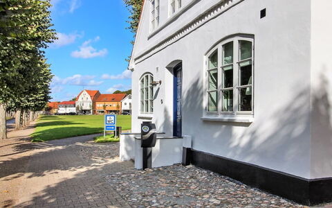 Reeta - 32Km from the Sea: Roof, House, Land Lot, Home, Cottage, Estate, Garden Buildings, Shade, Log Cabin, Landscaping