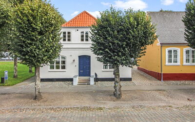 Reeta - 32Km from the Sea