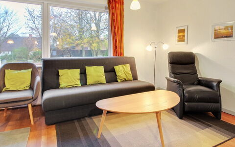 Claudia: Furniture, Interior Design, Flooring, Floor, Couch, Wall, Wood, Room, Living Room, Wood Flooring