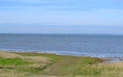 Adine - 13Km from the Sea: Blue, Shrub, Cottage, Groundcover, Garden, Estate, Shade, Landscaping, Farmhouse, Eco Hotel
