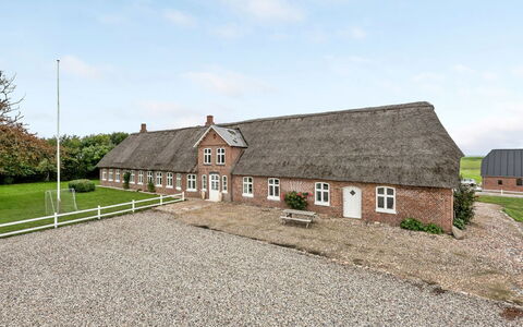 Tilla - 600M from the Sea: Blue, Shrub, Cottage, Groundcover, Garden, Estate, Shade, Landscaping, Farmhouse, Eco Hotel