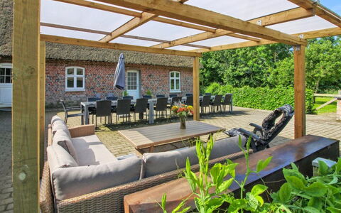 Tilla - 600M from the Sea: Blue, Shrub, Cottage, Groundcover, Garden, Estate, Shade, Landscaping, Farmhouse, Eco Hotel