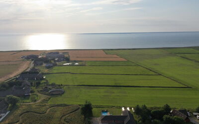 Stefania - 700M from the Sea