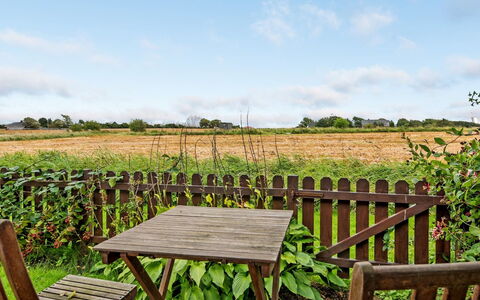 Clausina - 600M from the Sea: Blue, Shrub, Cottage, Groundcover, Garden, Estate, Shade, Landscaping, Farmhouse, Eco Hotel