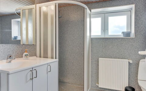 Iina - 13Km from the Sea: Wall, Plumbing Fixture, Flooring, Floor, Interior Design, Bathroom, Plumbing, Ceiling, Room, Sink