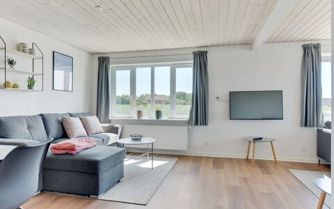 Iina - 13Km from the Sea: Flooring, Interior Design, Wood, Floor, Ceiling, Furniture, Wood Flooring, Home, Room, Living Room