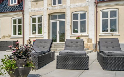 Niki - 15Km from the Sea: Blue, Shrub, Cottage, Groundcover, Garden, Estate, Shade, Landscaping, Farmhouse, Eco Hotel