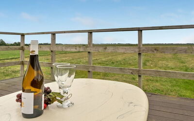 Ammy - 7.5Km from the Sea