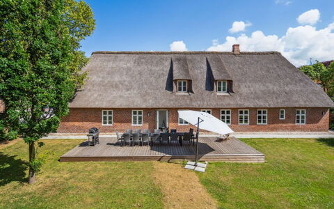 Thordis: Roof, House, Home, Cottage, Door, Siding, Deck, Porch, Plank, Hardwood