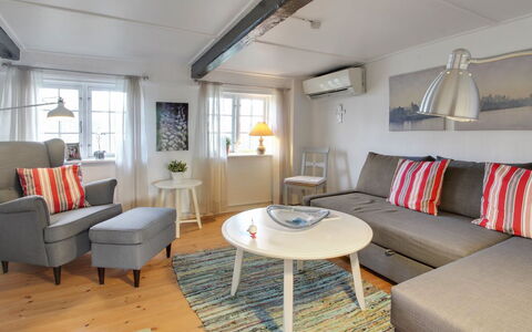 Segut: Furniture, Interior Design, Chair, Flooring, Table, Resort, Floor, Ceiling, Room, Eco Hotel