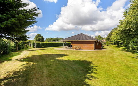 Aletta - 25Km from the Sea: Grass, Roof, Shrub, House, Cottage, Land Lot, Home, Garden, Plain