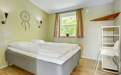 Aletta - 25Km from the Sea: Interior Design, Furniture, Bed, Wall, Bedroom, Wood, Floor, Flooring, Ceiling, Bedding
