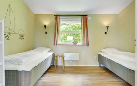 Aletta - 25Km from the Sea: Wall, Wood, Interior Design, Flooring, Floor, Ceiling, Bed, Furniture, Bedroom, Lighting