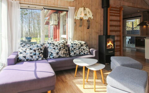 Edy - 25Km from the Sea: Wood, Furniture, Interior Design, Flooring, Home, Living Room, Wood Flooring, Floor, Room, Ceiling