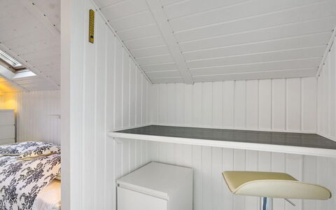 Jaakoppi - 25Km from the Sea: Wood, Interior Design, Ceiling, Flooring, Floor, Lighting, Bedroom, Room, Attic, Bed