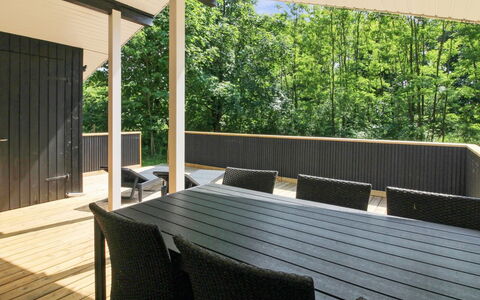 Jutta - 28Km from the Sea: Wood, Flooring, Floor, Wood Flooring, Interior Design, Porch, Deck, Shade, Hardwood, Ceiling