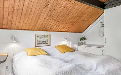 Hilla - 31Km from the Sea: Bedroom, Interior Design, Bed, Furniture, Wood, Ceiling, Flooring, Floor, Lighting, Bed Sheet