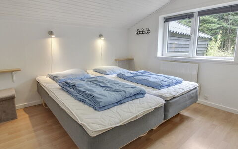 Josina - 32Km from the Sea: Bedroom, Bed, Bedding, Bed Sheet, Linens, Floor, Bed Frame, Ceiling, Pillow, Mattress