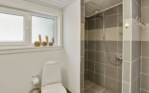Josina - 32Km from the Sea: Flooring, Wall, Plumbing Fixture, Floor, Bathroom, Interior Design, Toilet, Ceiling, Toilet Seat, Plumbing
