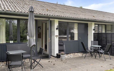 Tokki - 20Km from the Sea: Blue, Shrub, Cottage, Groundcover, Garden, Estate, Shade, Landscaping, Farmhouse, Eco Hotel
