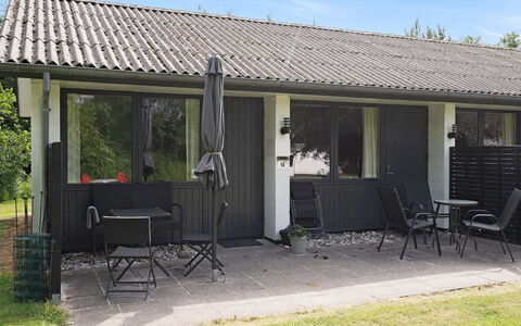 Wisti - 20Km from the Sea: House, Roof, Home, Cottage, Shed, Garden Buildings, Siding, Yard, Log Cabin, Hut