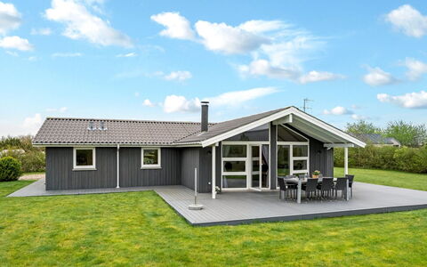 Ingbritt - 700M to the Fjord: House, Roof, Home, Cottage, Shed, Garden Buildings, Siding, Yard, Log Cabin, Hut