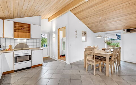 Ingbritt - 700M to the Fjord: House, Roof, Home, Cottage, Shed, Garden Buildings, Siding, Yard, Log Cabin, Hut