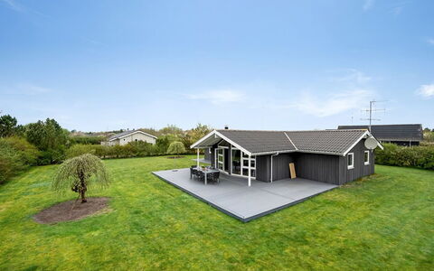 Ingbritt - 700M to the Fjord: House, Roof, Home, Cottage, Shed, Garden Buildings, Siding, Yard, Log Cabin, Hut