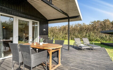 Holm - 700M to the Fjord: Cottage, Home, House, Roof, Porch, Estate, Siding, Garden Buildings, Farmhouse, Yard