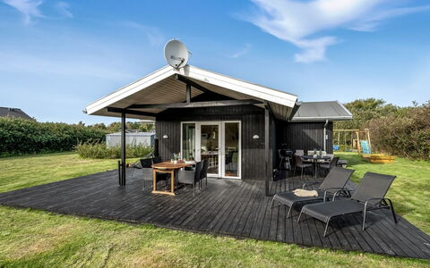 Holm - 700M to the Fjord: Cottage, Home, House, Roof, Porch, Estate, Siding, Garden Buildings, Farmhouse, Yard