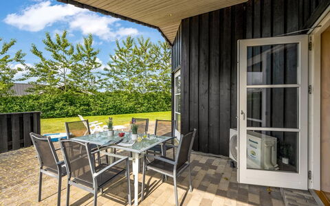 Saara - 700M to the Fjord: Furniture, Interior Design, Chair, Flooring, Table, Resort, Floor, Ceiling, Room, Eco Hotel