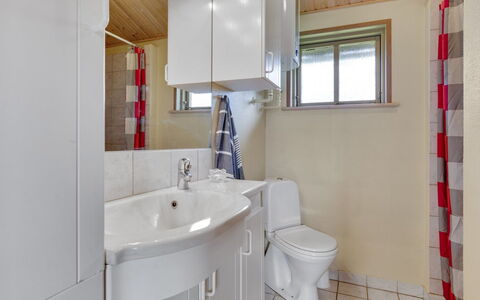 Raika - 450M to the Fjord: Plumbing Fixture, Bathroom Sink, Sink, Bathroom, Flooring, Floor, Interior Design, Tap, Plumbing, Ceiling