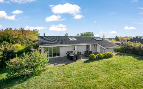 Heide - 750M to the Fjord: House, Home, Residential Area, Roof, Cottage, Estate, Lawn, Farmhouse, Landscaping, Garden