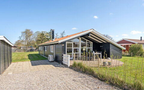Miikka - 800M to the Fjord: Cottage, Home, House, Roof, Porch, Estate, Siding, Garden Buildings, Farmhouse, Yard