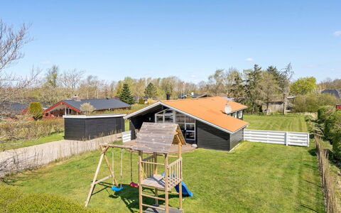Miikka - 800M to the Fjord: Cottage, Home, House, Roof, Porch, Estate, Siding, Garden Buildings, Farmhouse, Yard