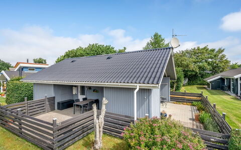 Remo - 990M to the Fjord: Home, Cottage, Shade, Siding, Estate, Hardwood, Plank, Deck, Porch, Yard