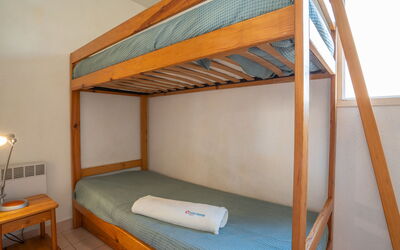 Accommodation:&nbsp;Le Panama 100.1