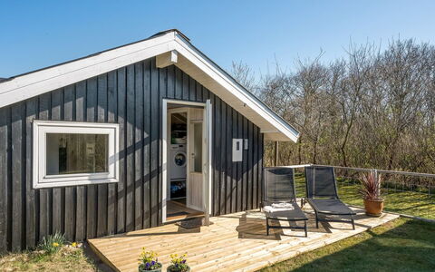 Gunde - 300M to the Fjord: Cottage, Home, House, Roof, Porch, Estate, Siding, Garden Buildings, Farmhouse, Yard