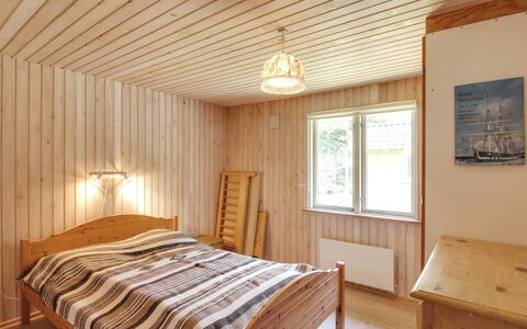 Jaane - 650M to the Fjord: Bed, Interior Design, Bedroom, Wall, Flooring, Furniture, Floor, Wood, Ceiling, Bed Sheet