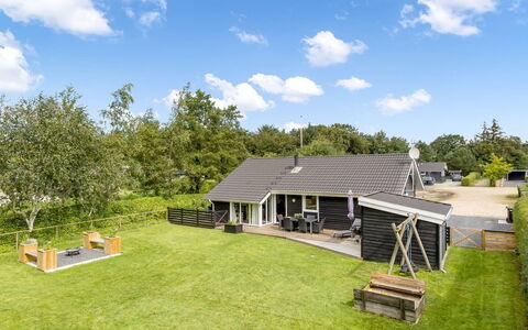 Gretje - 650M to the Fjord: House, Roof, Home, Cottage, Estate, Lawn, Farmhouse, Garden, Shade, Garden Buildings