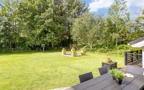 Gretje - 650M to the Fjord: Shrub, Garden, Land Lot, Shade, Lawn, Spring, Landscaping, Yard, Backyard