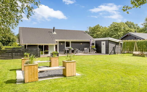 Gretje - 650M to the Fjord: House, Home, Roof, Cottage, Residential Area, Garden, Shade, Lawn, Estate, Farmhouse