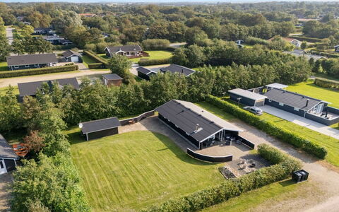 Robertha - 800M to the Fjord: Residential Area, House, Landscape, Home, Roof, Plain, Land Lot, Rural Area, Estate, Suburb