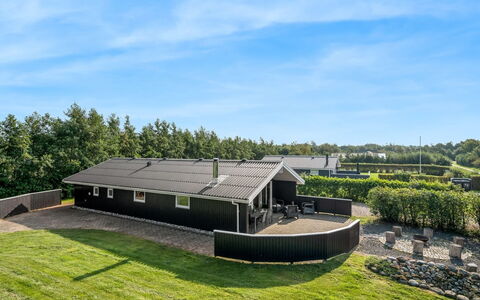 Robertha - 800M to the Fjord: House, Home, Cottage, Estate, Yard, Farmhouse, Siding, Garden Buildings, Porch