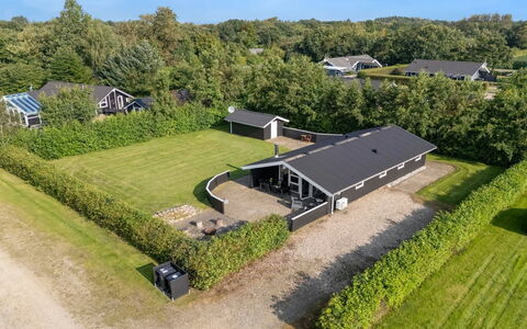 Robertha - 800M to the Fjord: House, Home, Cottage, Estate, Yard, Farmhouse, Siding, Garden Buildings, Porch